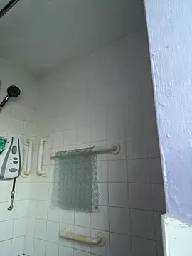 BubblesLovexox online show from December 22, 2025, 3:12 pm