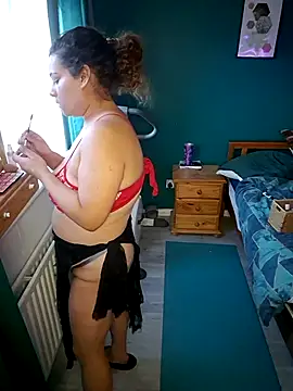 BubblesLovexox online show from November 10, 2025, 7:57 am