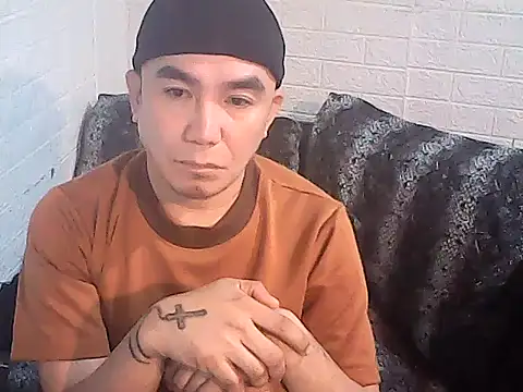 yourasiandesire69 online show from November 24, 2025, 11:32 am