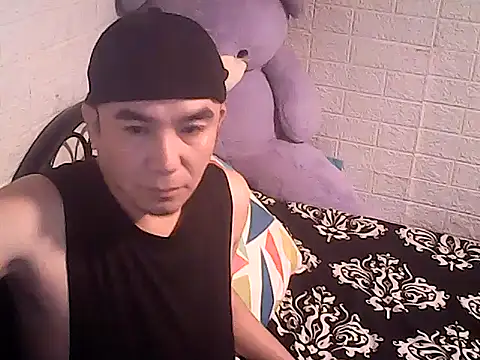 yourasiandesire69 online show from November 11, 2025, 5:24 am