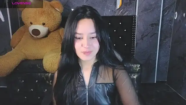 Aleja05 b online show from January 13, 2026, 8:35 pm