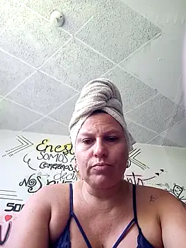 SexyMILF Co online show from November 18, 2025, 3:26 pm