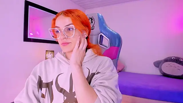 celeste blazze  online show from March 28, 2026, 1:34 pm