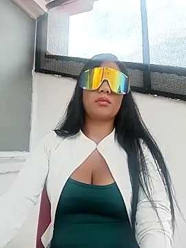 ScarlettParker online show from February 8, 2026, 3:21 pm