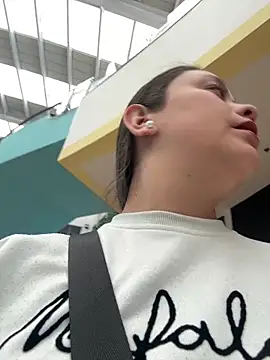 chanelketty online show from November 14, 2025, 2:32 pm