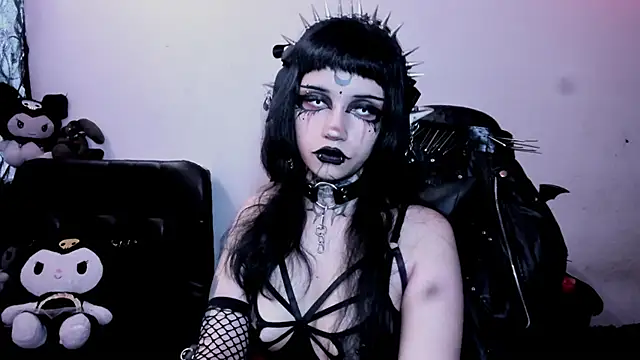 Yueeclipsa online show from June 2, 2026, 5:13 pm