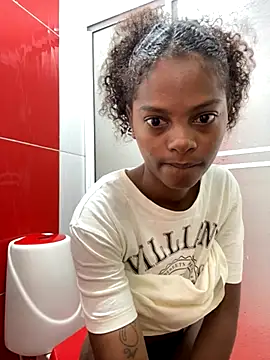 Sharllo K online show from December 3, 2025, 9:42 am