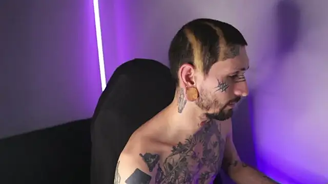 TokyoHatsumoto online show from March 3, 2026, 11:01 pm