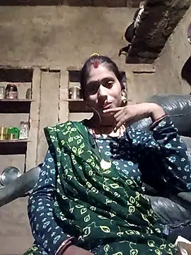 QRANSEXI online show from November 17, 2025, 2:54 pm