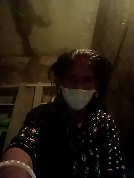 Snapshot of QRANSEXI chatting on November 1, 2025, 3:17 pm QRANSEXI online show from November 1, 2025, 3:17 pm