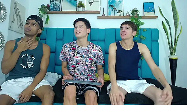 Hot Boys Latinos X online show from November 6, 2025, 10:03 pm