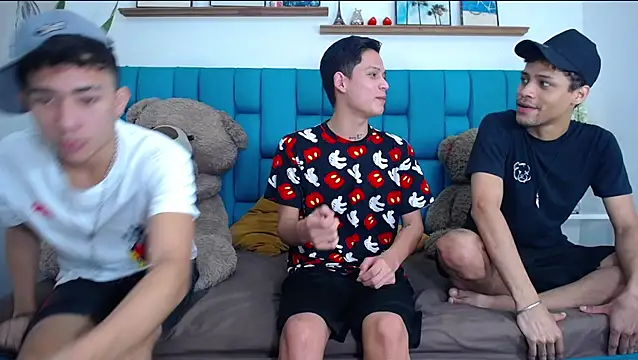 Snapshot of Hot_Boys_Latinos_X chatting on March 1, 2026, 6:19 pm Hot Boys Latinos X online show from March 1, 2026, 6:19 pm