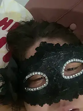 crazzyanne online show from April 6, 2026, 7:37 pm