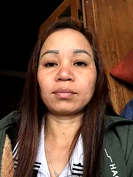 Gwen-n online show from November 3, 2025, 1:44 am