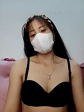 ezabel- online show from November 15, 2025, 1:15 pm