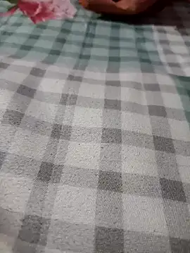 Best couple2001 online show from November 4, 2025, 4:44 pm