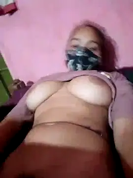 Snapshot of Poonam12A chatting on February 19, 2026, 10:18 pm Poonam12A online show from February 19, 2026, 10:18 pm