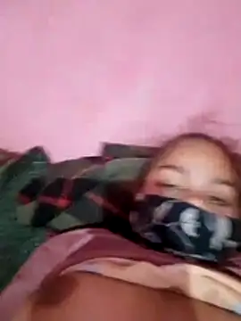 Snapshot of Poonam12A chatting on January 18, 2026, 12:58 am Poonam12A online show from January 18, 2026, 12:58 am