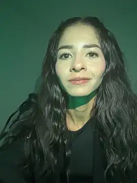 phenixpink22 online show from November 3, 2025, 4:50 am