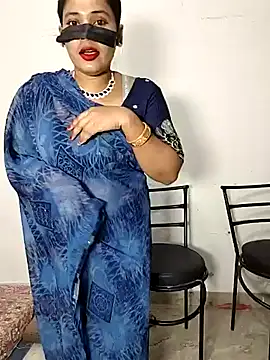 Heena-143 online show from June 1, 2026, 10:04 am