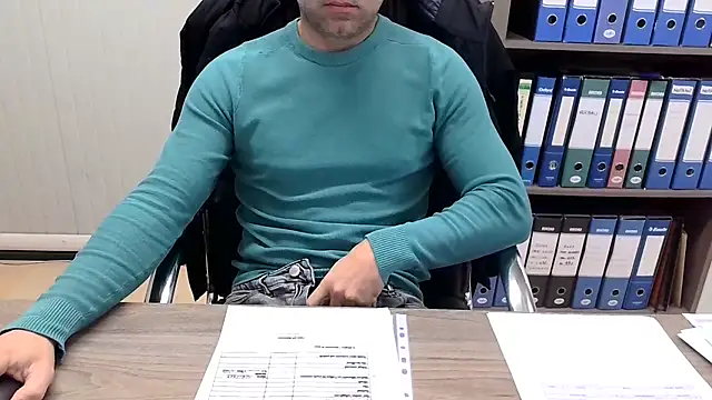 Snapshot of Evasionee chatting on January 16, 2026, 7:23 am Evasionee online show from January 16, 2026, 7:23 am