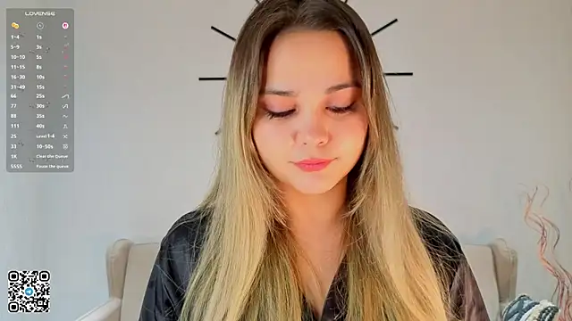 LatoshaSambor online show from October 30, 2025, 6:05 pm