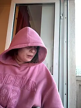 kittykelly online show from January 12, 2026, 5:47 am