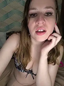 Rosa Yulia online show from April 14, 2026, 9:31 pm