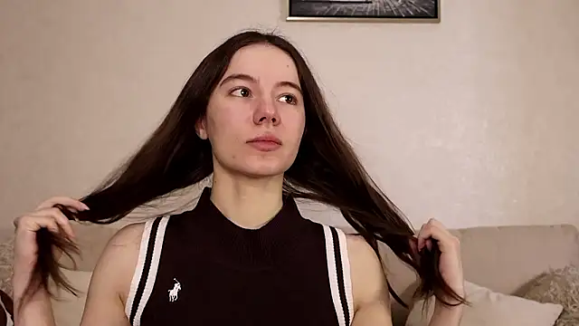 Snapshot of Petalwren chatting on February 8, 2026, 11:52 am Petalwren online show from February 8, 2026, 11:52 am