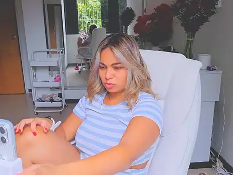 diosadeluniverso online show from April 25, 2026, 4:37 pm