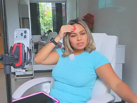 diosadeluniverso online show from April 21, 2026, 4:24 pm