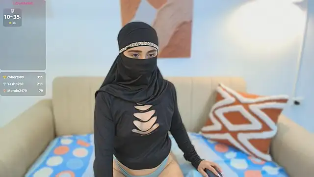 Lailaa lush online show from November 15, 2025, 8:51 am