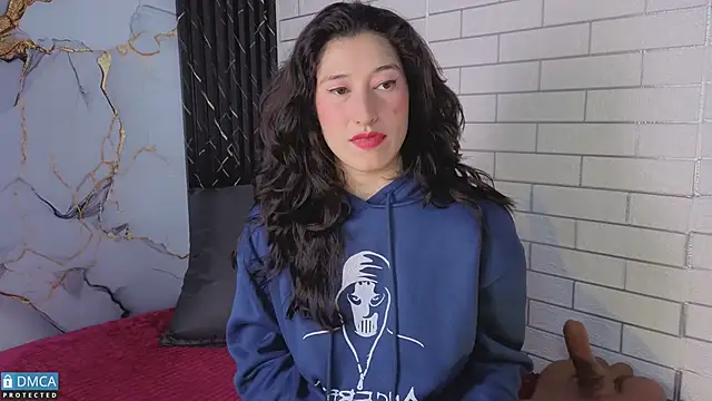 eva delight  online show from April 7, 2026, 12:07 pm