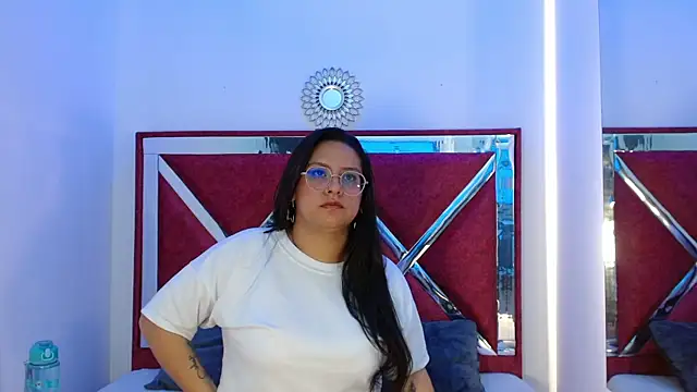 Snapshot of Aria_cloud69 chatting on October 28, 2025, 12:15 pm Aria cloud69 online show from October 28, 2025, 12:15 pm