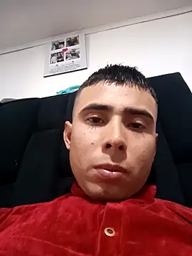 robinhd1234 online show from February 5, 2026, 3:19 pm