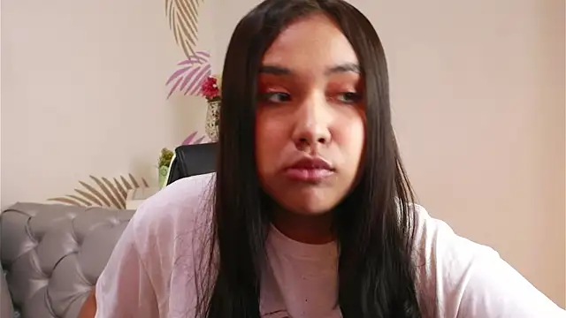 Snapshot of Isabelle_Lane chatting on February 12, 2026, 12:38 pm Isabelle Lane online show from February 12, 2026, 12:38 pm