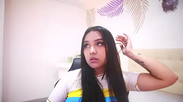 Isabelle Lane online show from December 3, 2025, 12:26 pm