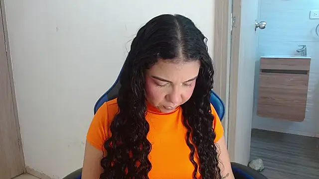 AliceSmity  online show from March 17, 2026, 12:19 pm