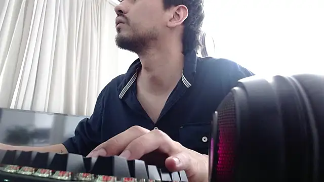 cowboy co online show from November 7, 2025, 6:01 pm