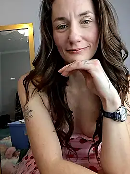 Snapshot of SkyDancerJade chatting on April 9, 2026, 7:53 pm SkyDancerJade online show from April 9, 2026, 7:53 pm