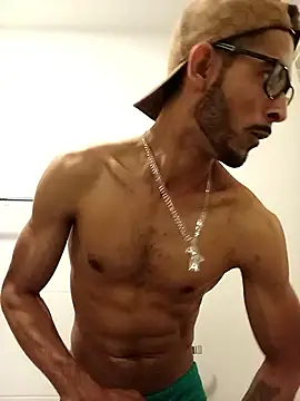 LeandroLima23Cm online show from November 5, 2025, 11:08 pm