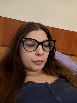 sweetbabygirlforyou online show from March 18, 2026, 5:36 pm