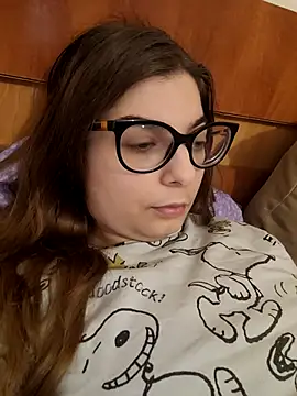 sweetbabygirlforyou online show from December 3, 2025, 8:47 am