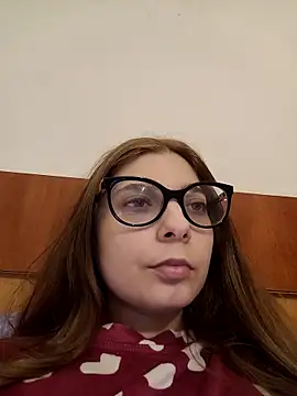 sweetbabygirlforyou online show from April 13, 2026, 3:49 pm