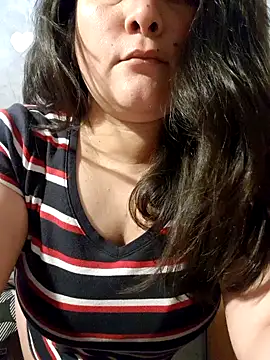 Clara Arg online show from October 31, 2025, 12:13 pm