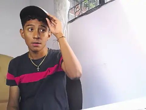 Snapshot of Mark_Hernandez chatting on October 27, 2025, 1:12 pm Mark Hernandez online show from October 27, 2025, 1:12 pm