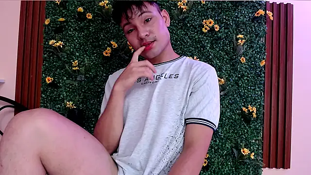 angel666smit online show from October 30, 2025, 1:31 pm