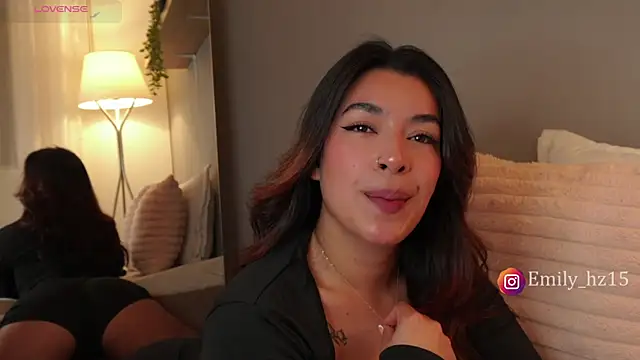 Snapshot of Missemily_11 chatting on March 6, 2026, 10:10 am Missemily 11 online show from March 6, 2026, 10:10 am