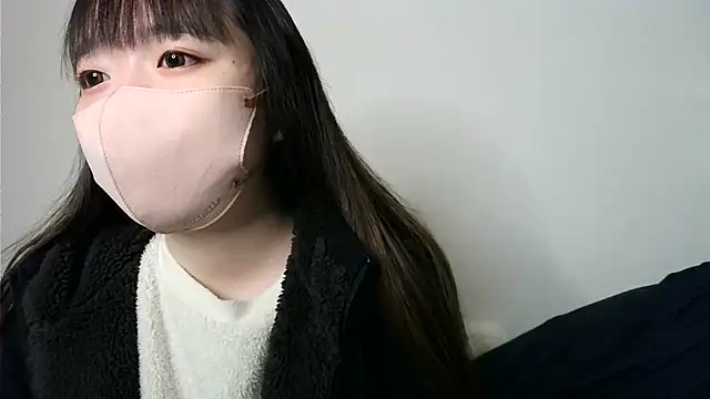 yua chan00 online show from November 29, 2025, 4:51 pm