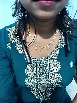 cute mahi07 online show from November 4, 2025, 11:19 pm